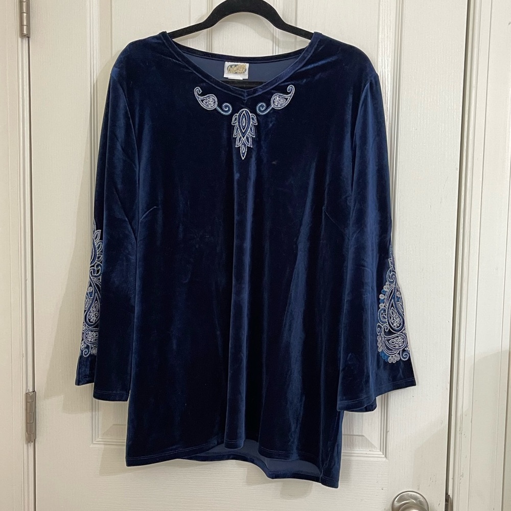 Sapphire Blue tunic with embroidery embellishments Size XL
